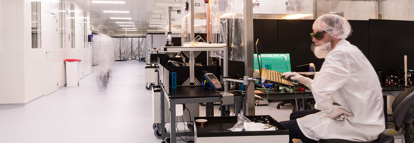 Amplitude improves the ablation efficiency onto Aluminum with CANUNDA-PULSE (micro-drilling)