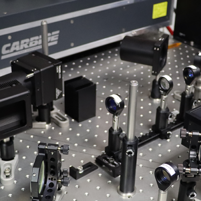 Light Conversion et Cailabs démontrent la compatibilité du laser CARBIDE et du système de mise en forme CANUNDA-PULSE