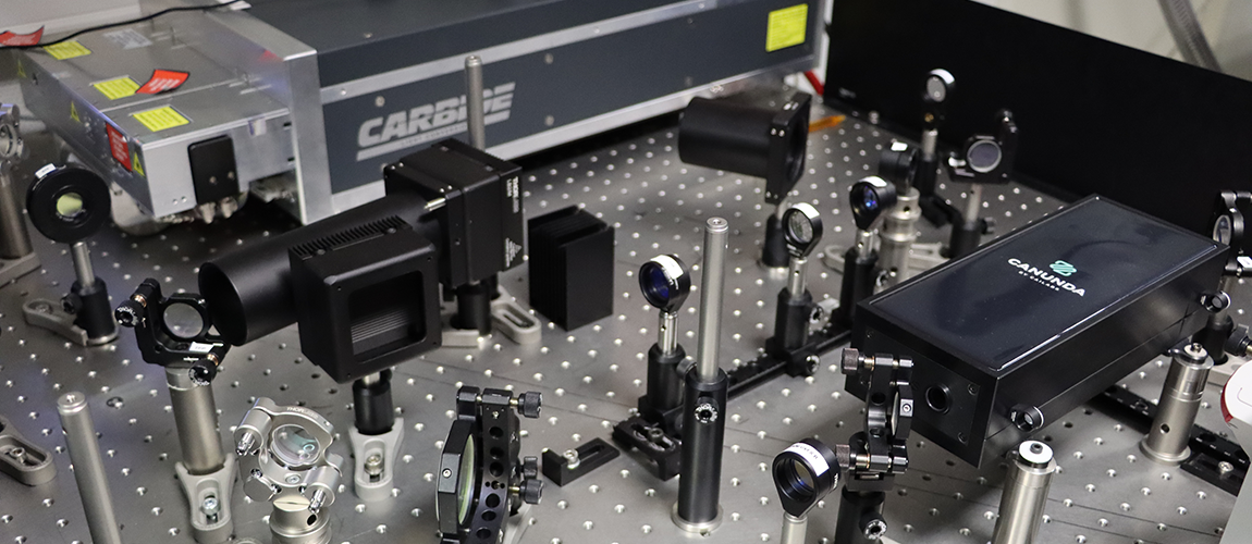 Light Conversion et Cailabs démontrent la compatibilité du laser CARBIDE et du système de mise en forme CANUNDA-PULSE