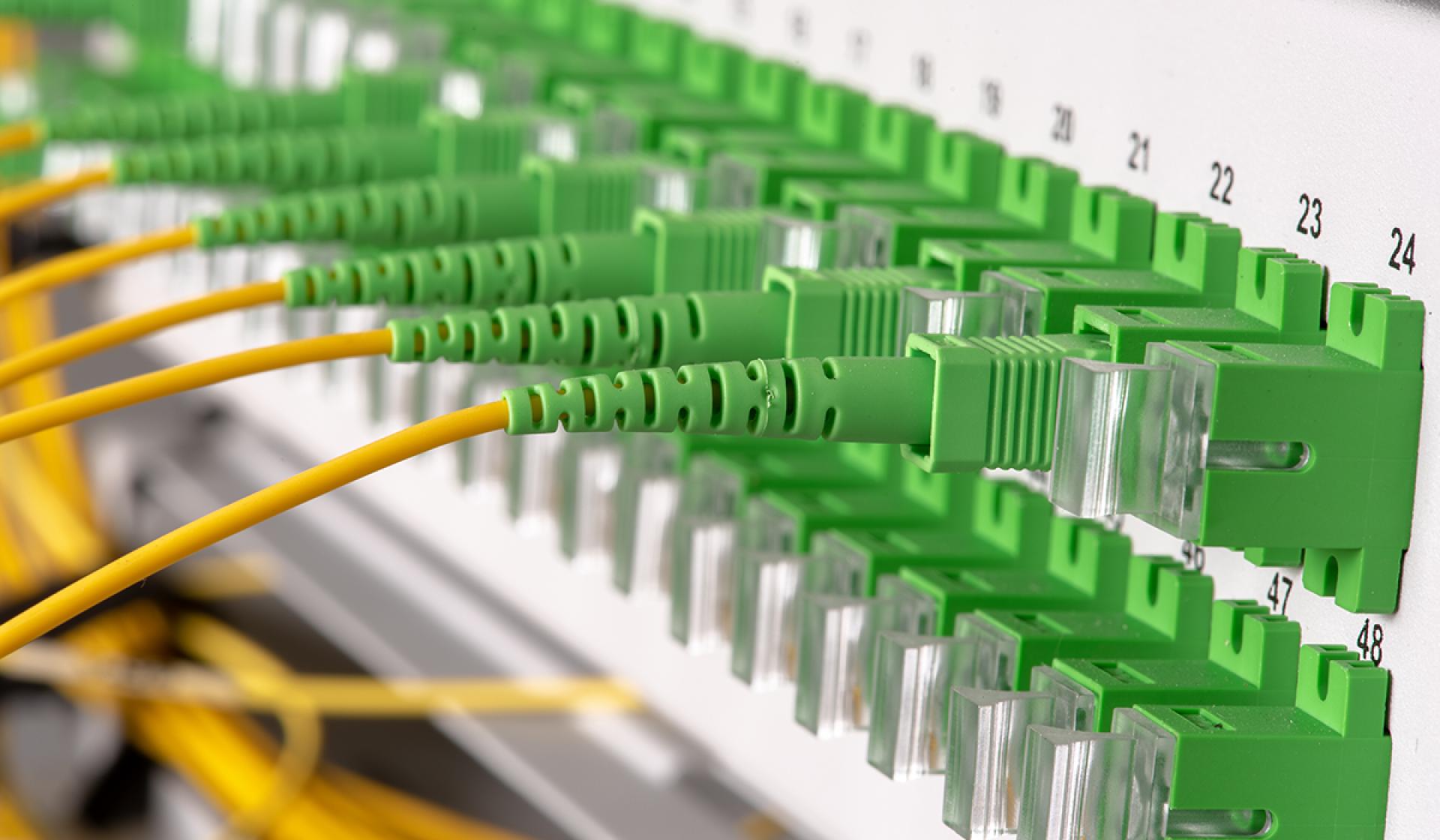 Optical Distribution Panel With Optic Cables At Gigabit Passive Optical Of Ftth Networks 1200x700